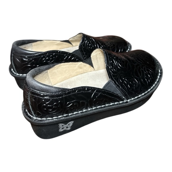 Alegria by PG Lite Debra slip on Black Embossed Shoes size EU 37/ US 7 - Picture 7 of 14